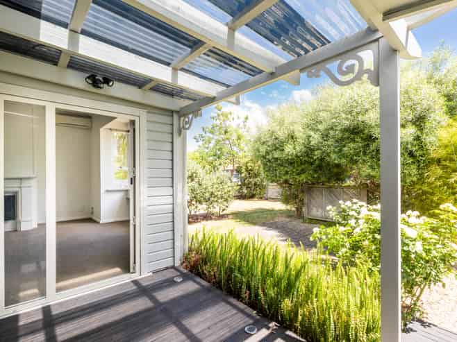 16 Hammond Road, Taradale