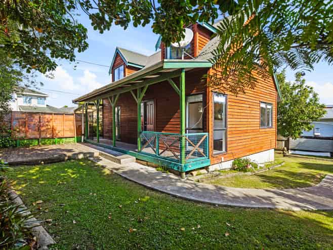 24 Karamu Street, Te Atatu Peninsula