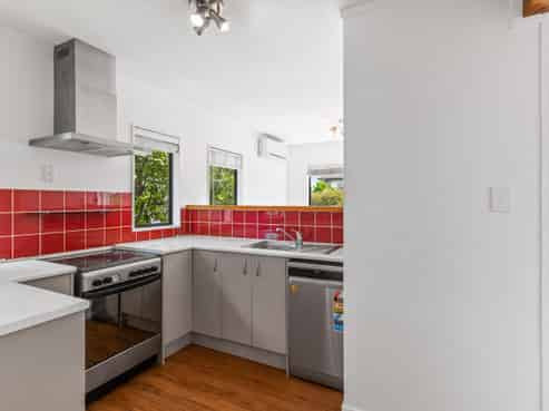 24 Karamu Street, Te Atatu Peninsula