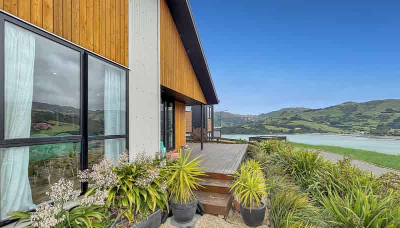 19 Totara Dr, Duvauchelle