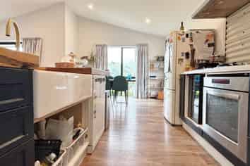 19 Totara Dr, Duvauchelle