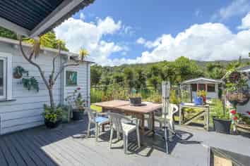 626 Thames Coast Road, Thames