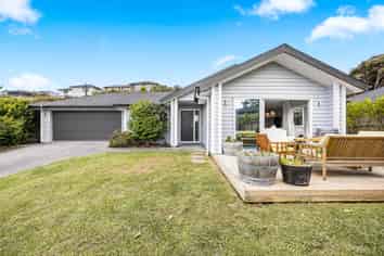 15 Somerset Place, Stanmore Bay