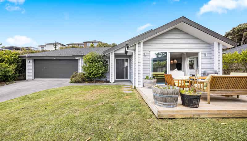 15 Somerset Place, Stanmore Bay