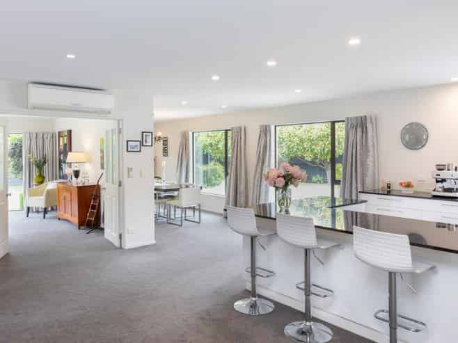 19 Regents Park Drive, Casebrook