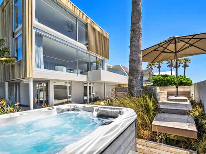 7 Surf Road, Mount Maunganui