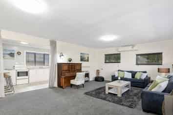 419B Sunset Road, Sunnybrook