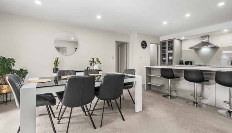 11 The Tors, Heathcote Valley