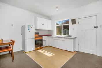 19 Loyalty Street, Forbury