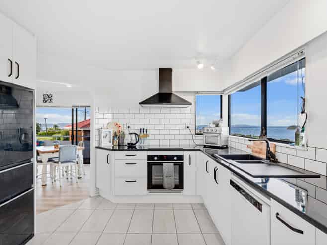 57 Stanmore Bay Road, Manly