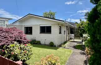 1/14 Burns Street, Westown