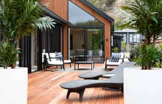 59 Main Road, Redcliffs