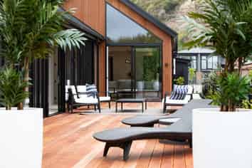 59 Main Road, Redcliffs