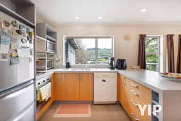 35 Tawa Terrace, Tawa