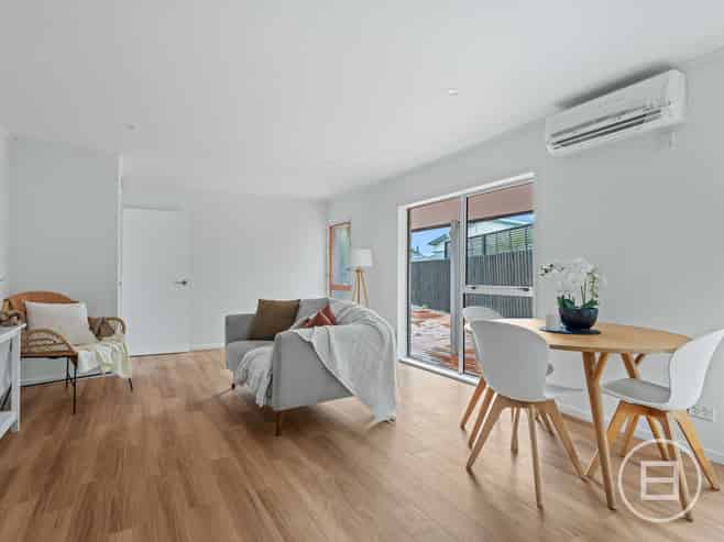 30B Hooker Avenue, BRYNDWR