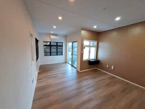 Standalone Moturoa Space