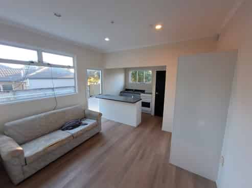 Standalone Moturoa Space