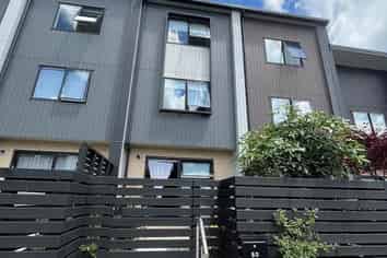 50 Selo Street, Glen Eden