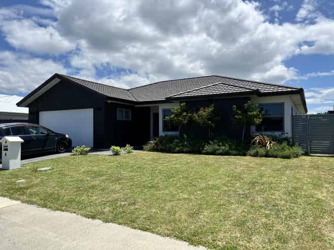 4 Hikawera Drive, Frimley