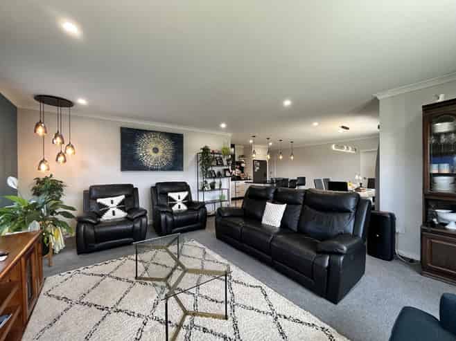 4 Hikawera Drive, Frimley