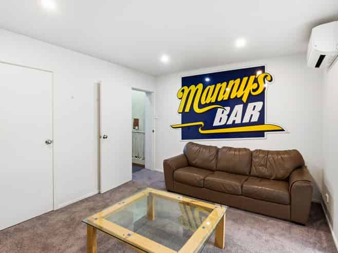 587  Castle Street, NORTH DUNEDIN