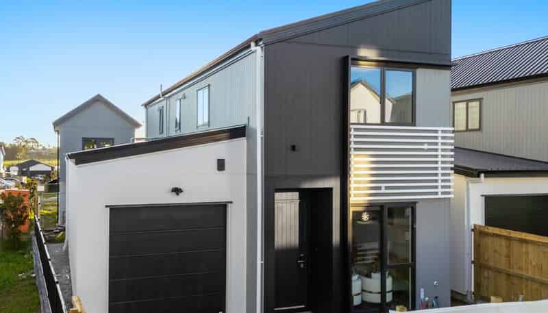 4 Farranfore Road, Papakura