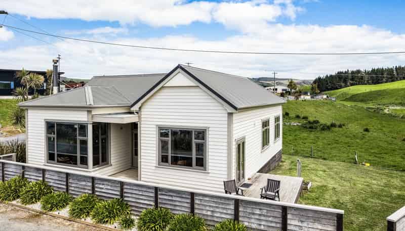 2 Wood Street, Kaka Point