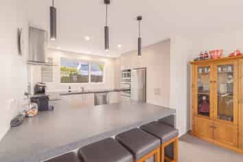 83 Solomon Avenue, Redwood