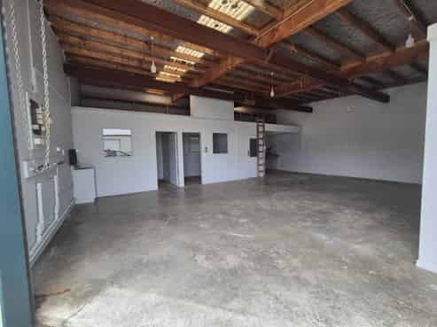 Tidy, Affordable Industrial Unit - Porirua