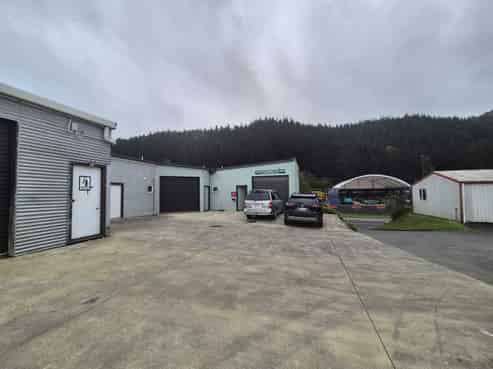 Tidy, Affordable Industrial Unit - Porirua
