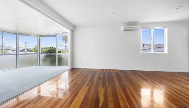 20 Wharf Road, Te Atatu Peninsula