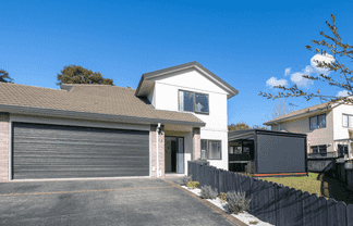 1/27 Roanoke Way, Albany