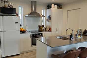 10 Cohen Place, Milson