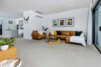 77 Bomb Point Drive, Hobsonville