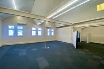 Professionally Presented Office in Vibrant Ahuriri