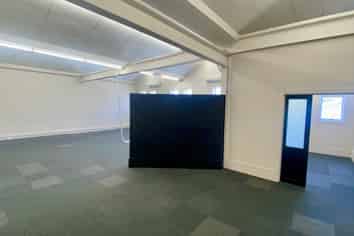 Professionally Presented Office in Vibrant Ahuriri