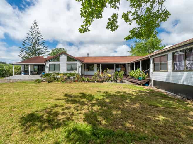 10 Taha Road, Waimauku