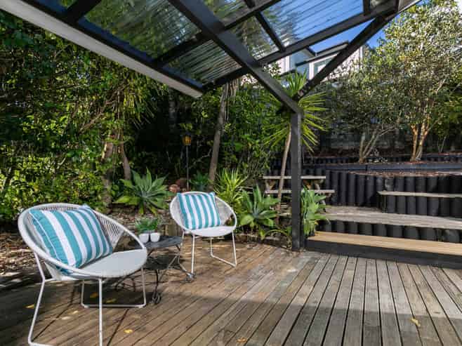 1/24 Wisteria Way, Mairangi Bay