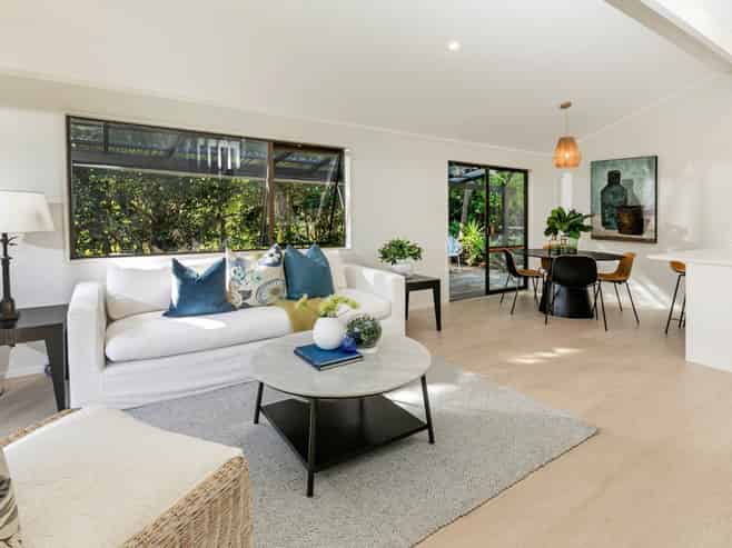 1/24 Wisteria Way, Mairangi Bay