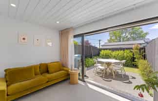 8B Champion Street, Edgeware