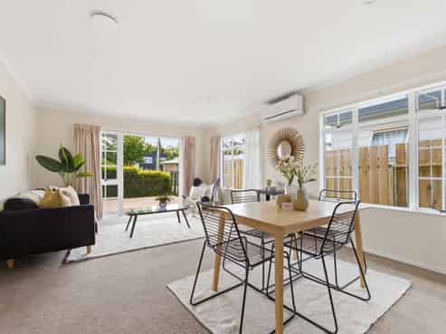 3B Lynwood Place, Brookfield