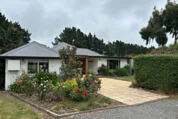 986 Selwyn Road, Burnham