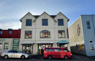 Quality Office Suite with Parking 173m2