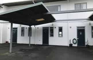 22/150 Chapel Rd, Flat Bush