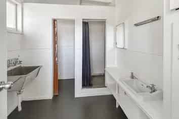 3/455 Featherston Street, Roslyn