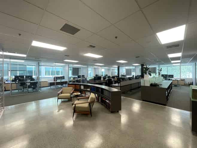 Motivated sublease in prominent address