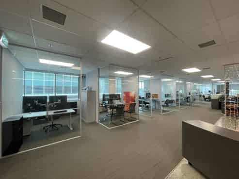 Motivated sublease in prominent address