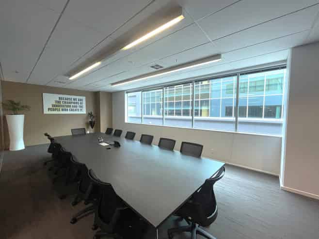 Motivated sublease in prominent address