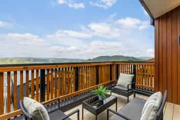 7 Stockden Place, Karori