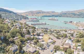 24 Voelas Road, Lyttelton
